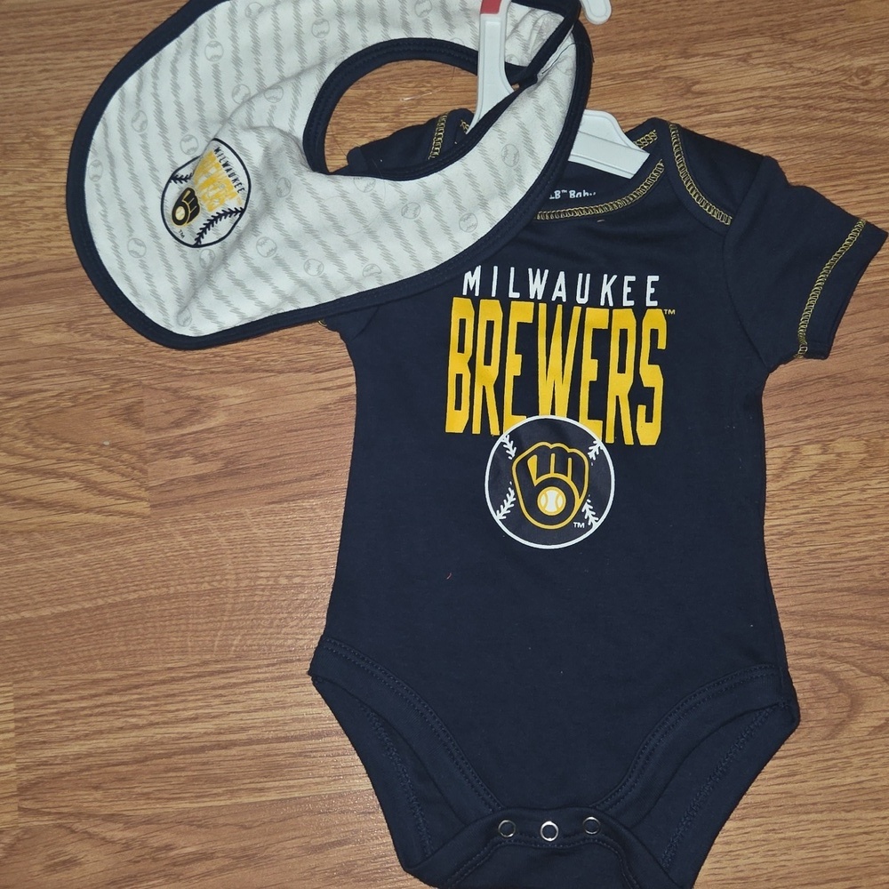 Milwaukee Brewers Newborn Set Bodysuit Bib MLB Baseball Summer Baby